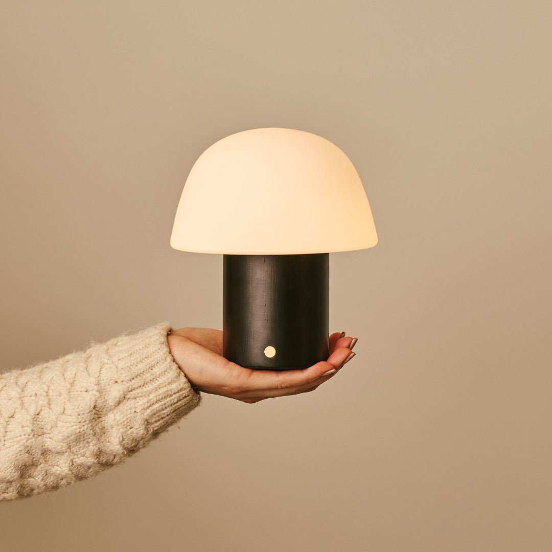 Lampe à poser noire sans fil