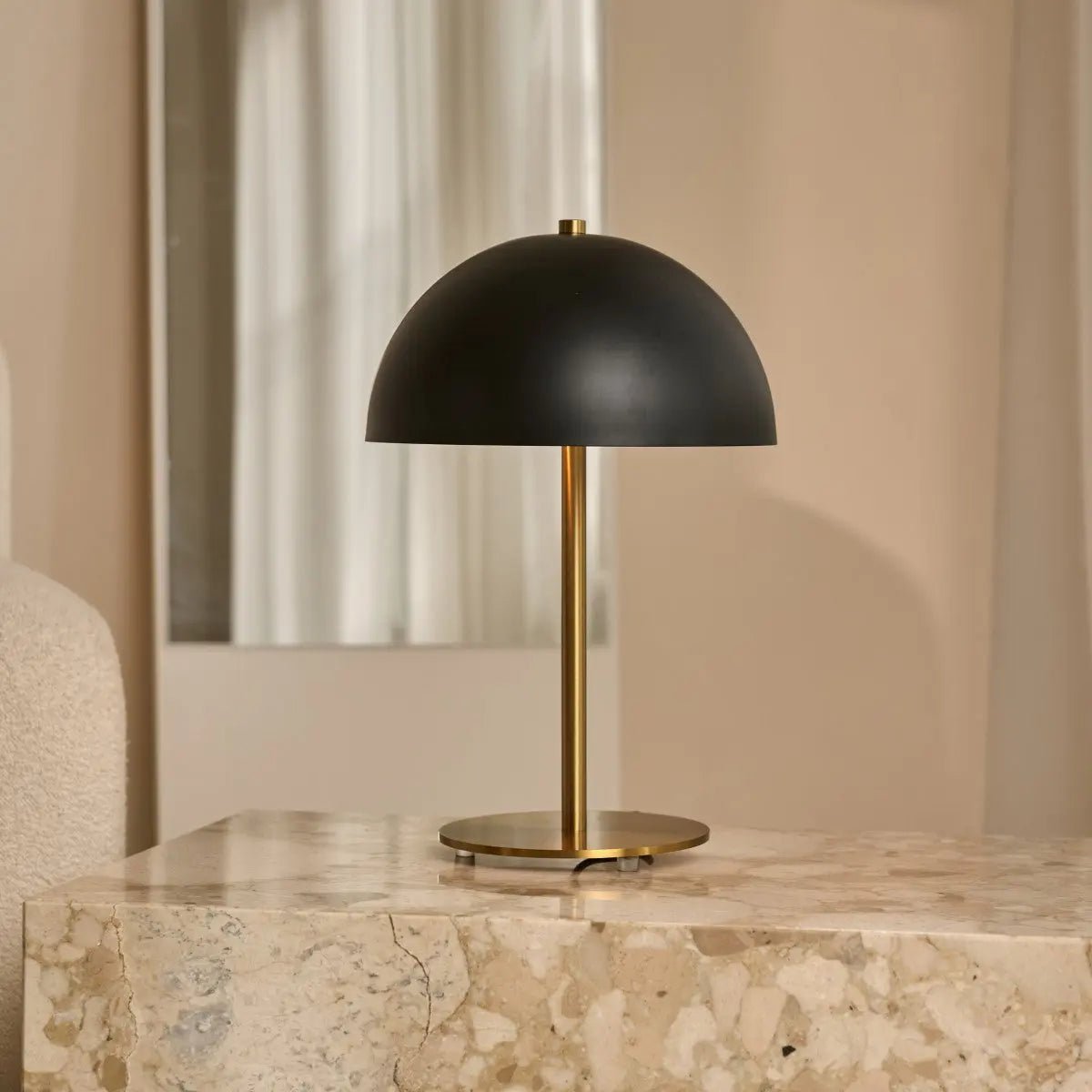 Lola Gold &amp; Black Table Lamp – Elegant Metal Design with On/Off Switch