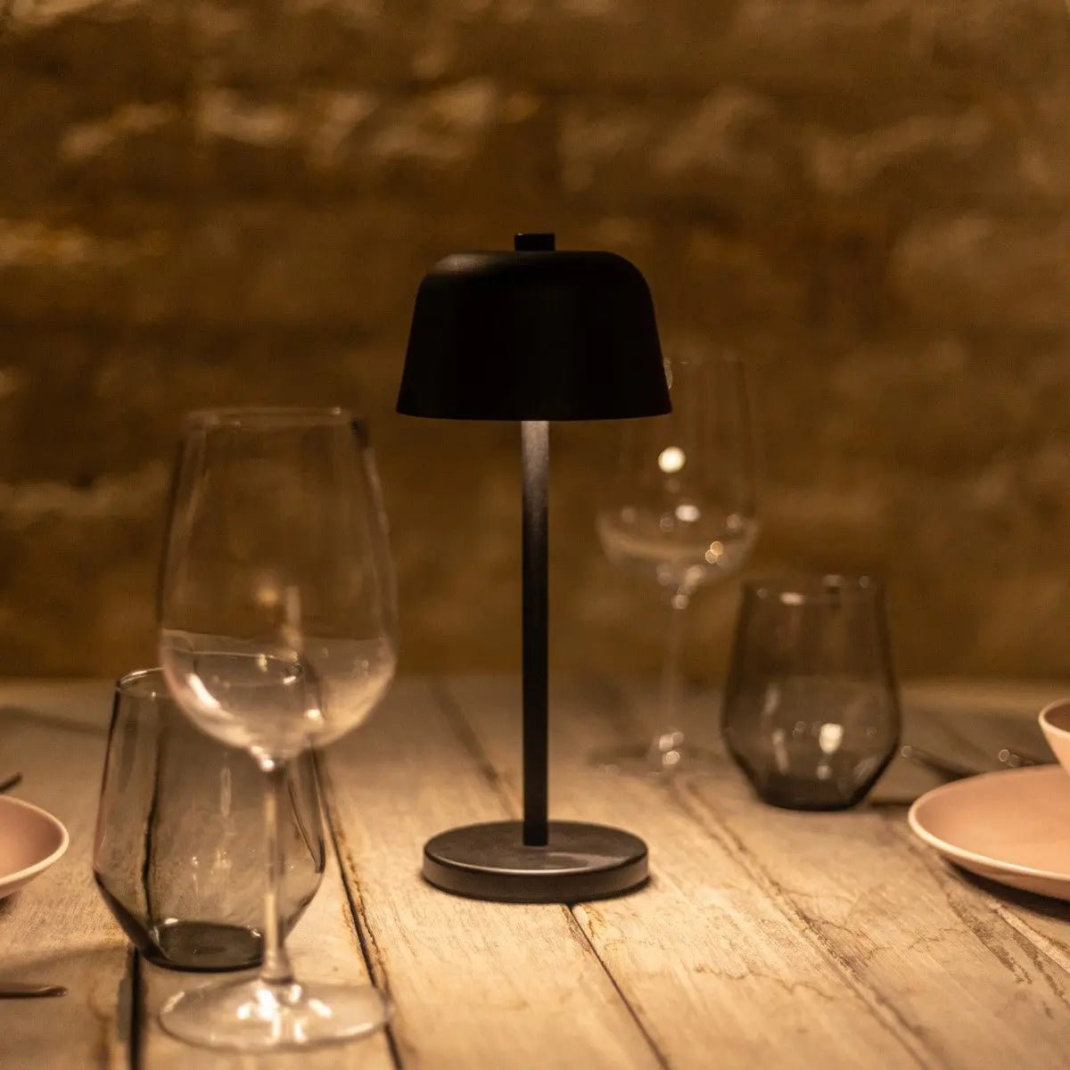 Lampe de table rechargeable noire