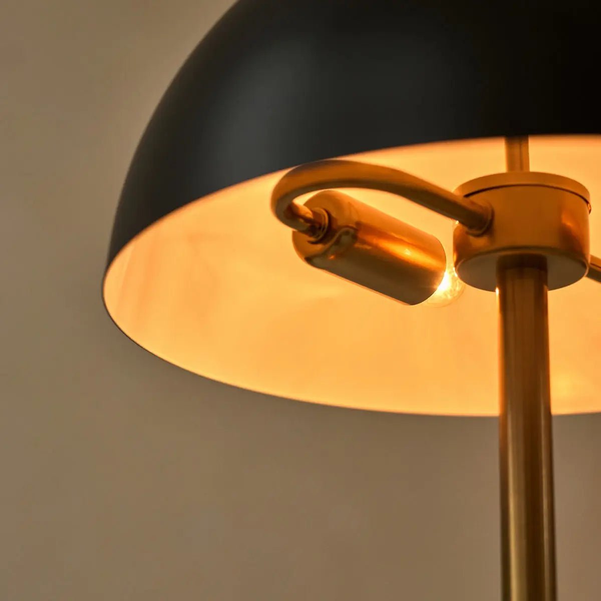 Lola Gold &amp; Black Table Lamp – Elegant Metal Design with On/Off Switch
