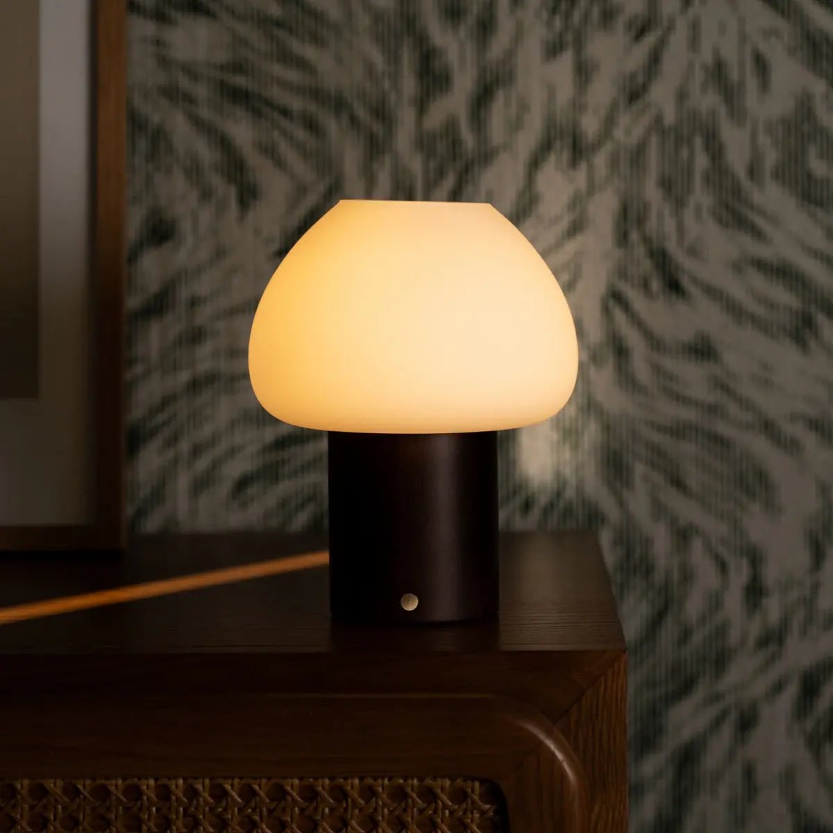 Fynn Dark Brown Wooden Lamp – Rechargeable and Dimmable Light