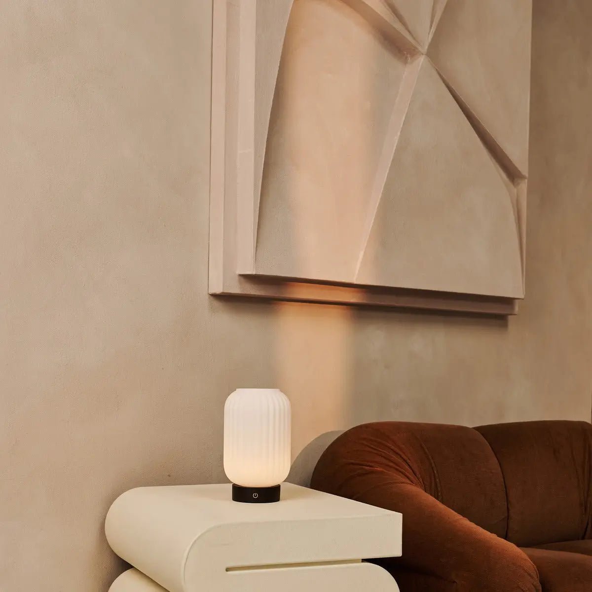 Lampe à poser en bois et verre