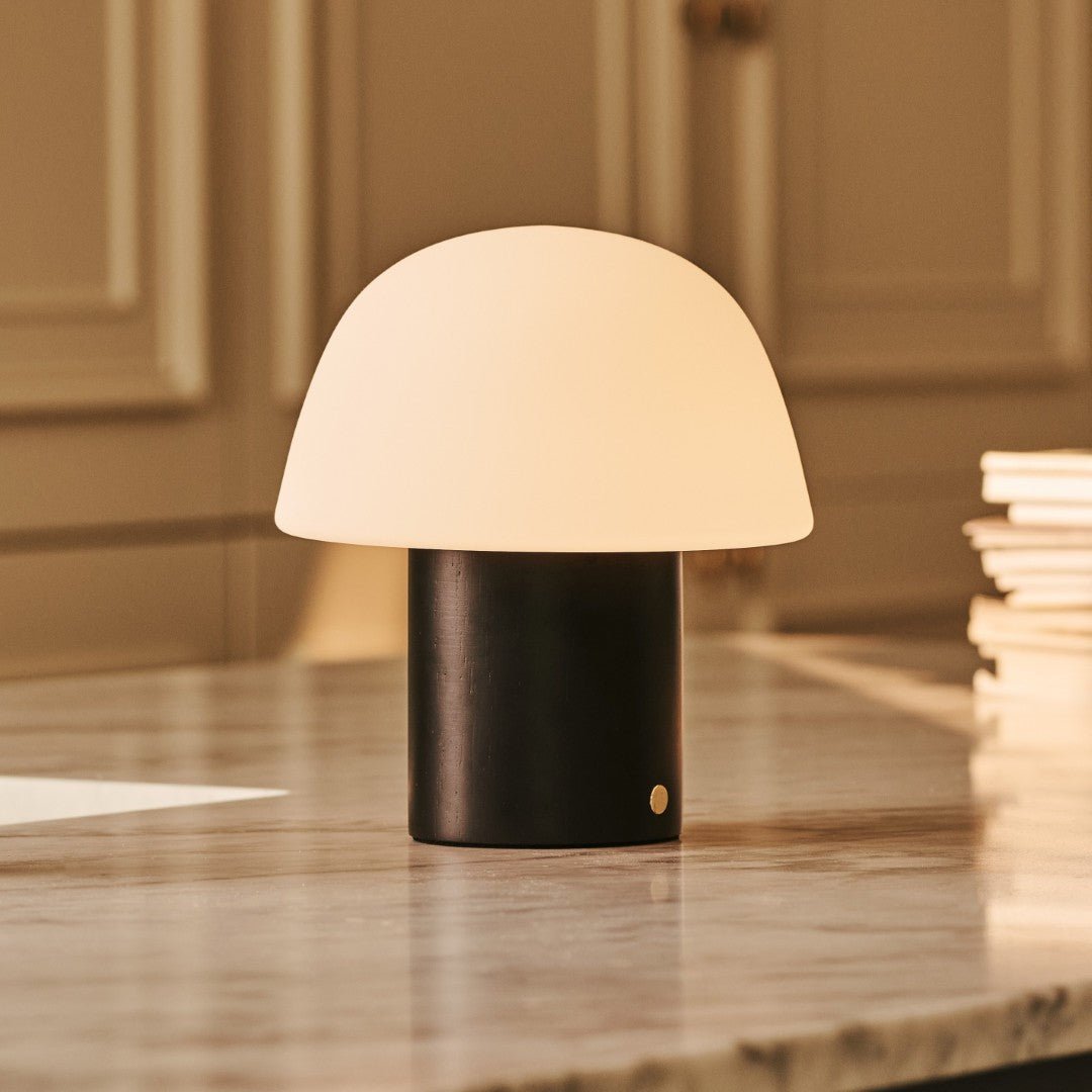 Lampe à poser noire sans fil